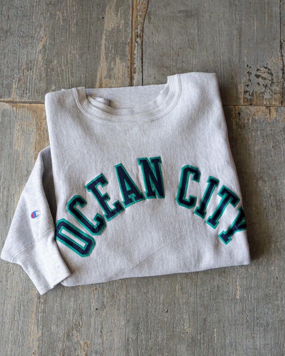 Early 1990&#039;s Champion OCEAN CITY ReverseWeave (100-105size)